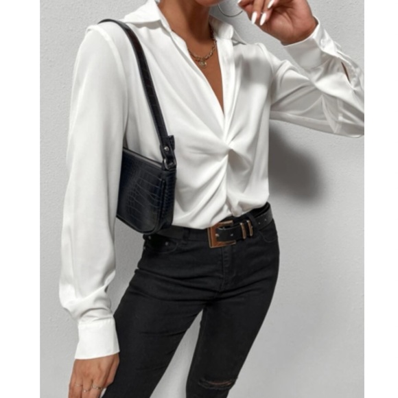 Luxe twist front blouse - Picture 6 of 6